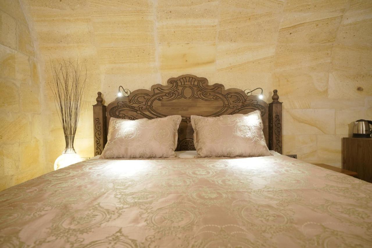 วอลนัท เฮาส์ Hotel เกอเรเม ภายนอก รูปภาพ